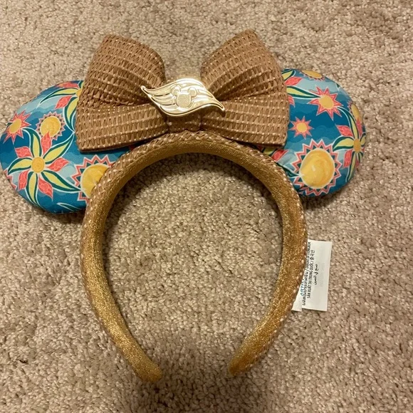 Disney Cruise Line Artist Showcase Mickey Ears - Picture 1 of 3